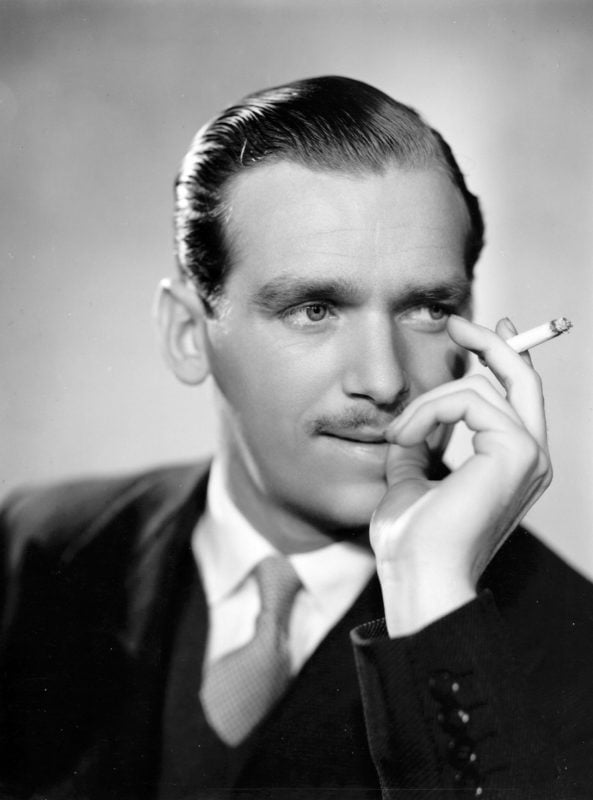 1920s Haircuts For Men Introduction Of Roaring 20s Mens Hairstyles   1920s Men Haircuts Douglas Fairbanks Jr. 593x800 